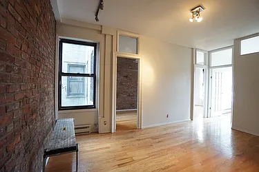 Rented by Rennit Inc.
