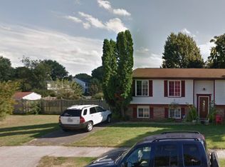 711 Marshall Dr NE, Leesburg, VA 20176
