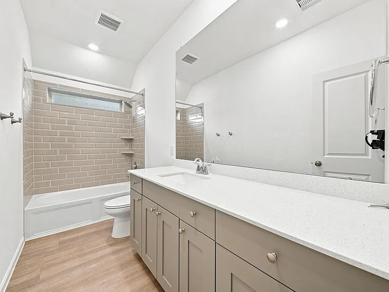 4926 Chester Lake Ln — Photo 23