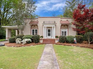 305 W Walnut St, Clinton, SC 29325