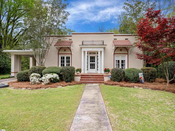 305 W Walnut St, Clinton, SC 29325