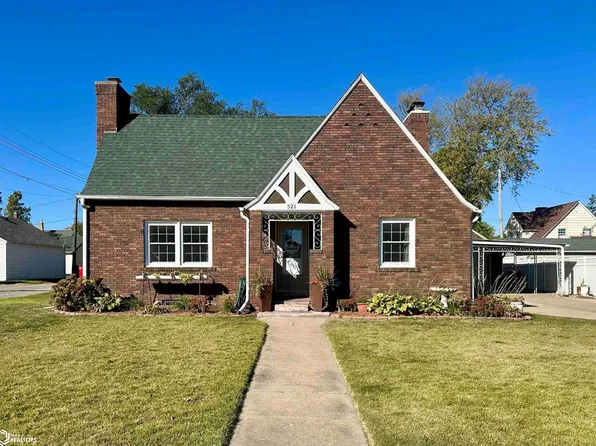 521 N 5th St, Chariton, IA 50049