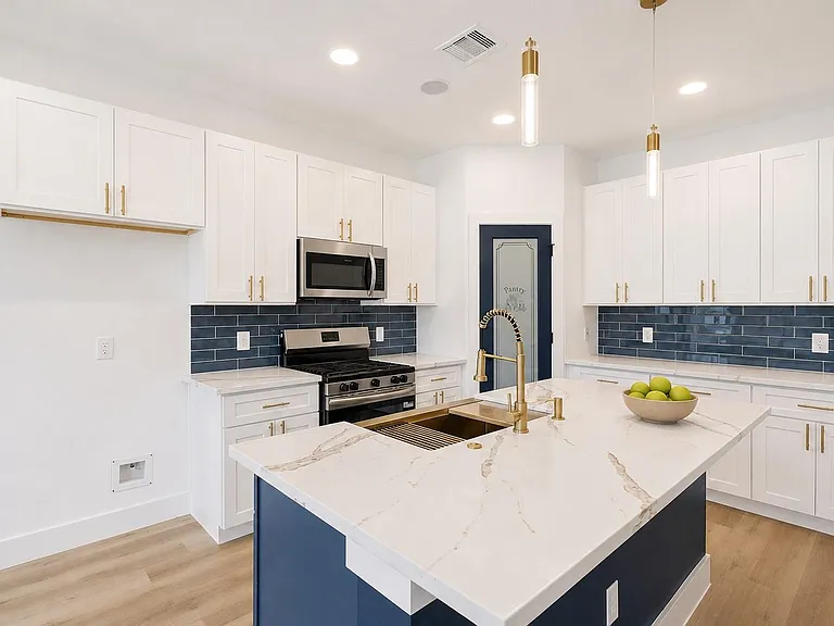 4606 Mallow St #B — Photo 9