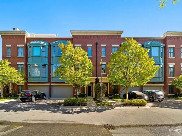 157 River Walk Ct, Elgin, IL 60120