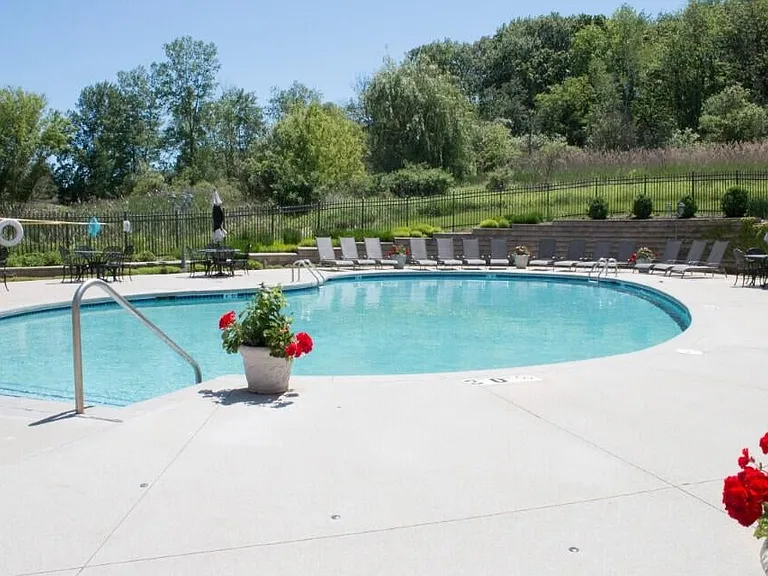 501 Abbey Ridge Ct — Photo 23