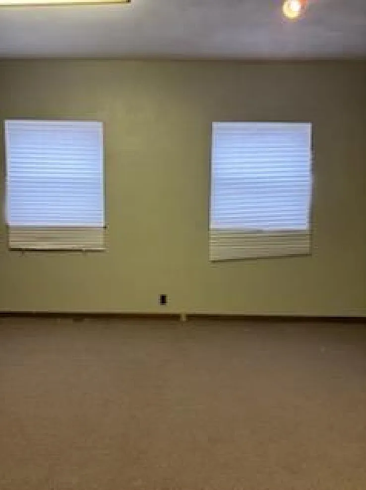 2 bed, $1,100 — Photo 3