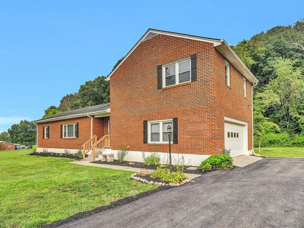 459 Coaling Rd, Troutville, VA 24175
