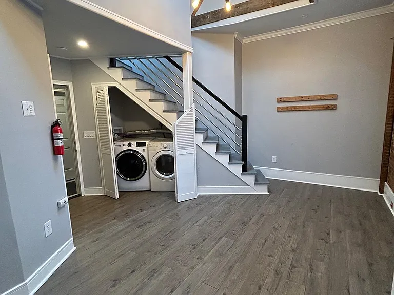 13 N 4th Ave #17 — Photo 5