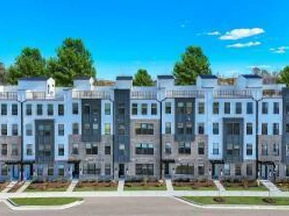 615 Hedrick Ridge Rd #105, Cary, NC 27519