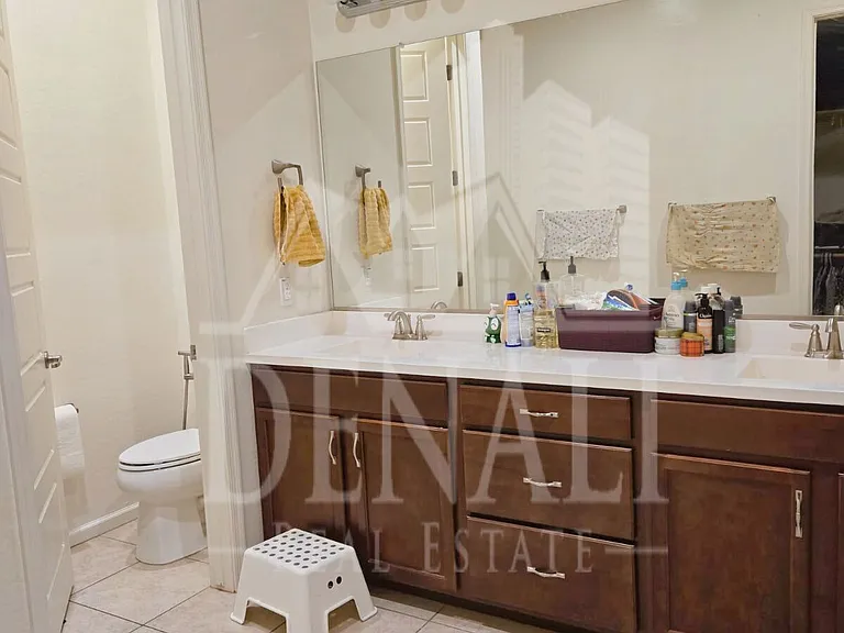 273 E Lantana Dr — Photo 12