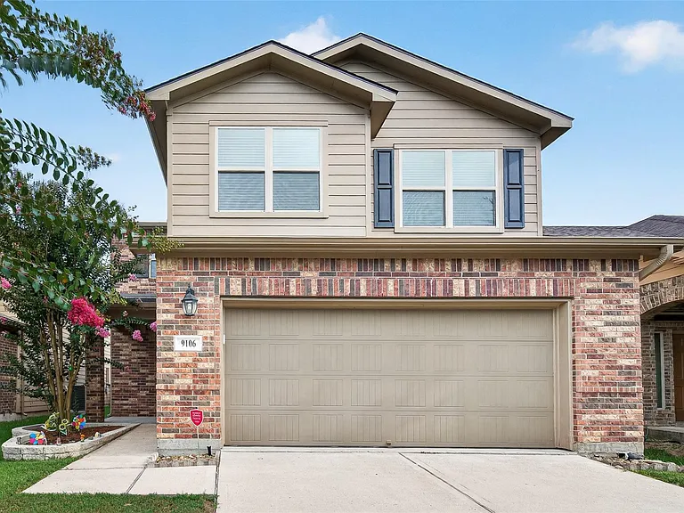 9106 Fuqua Breeze Dr — Photo 1