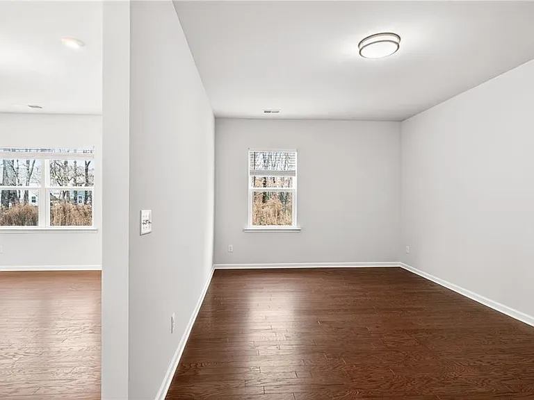 5377 Fountain Head Ln — Photo 17