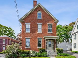 21 Grove St, Bath, ME 04530