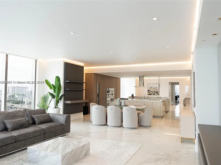 18501 Collins Ave #1104 — Photo 3