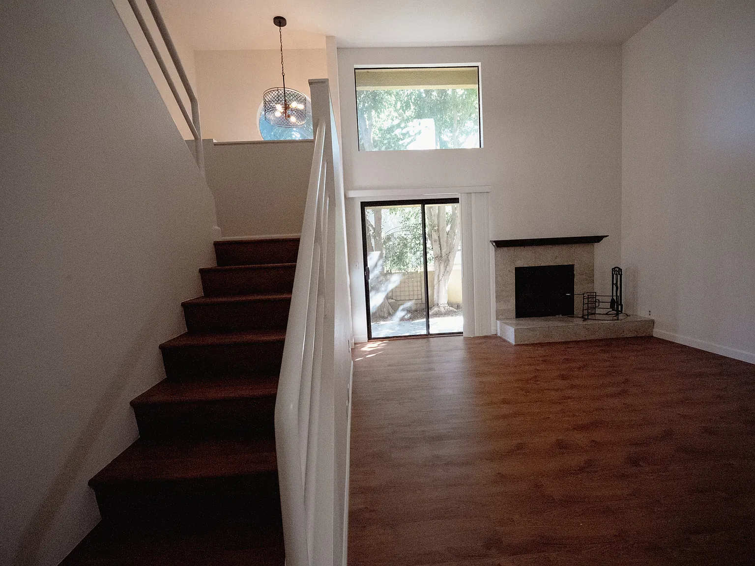 2 bed, 1286 sqft, $3,950 — Photo 3