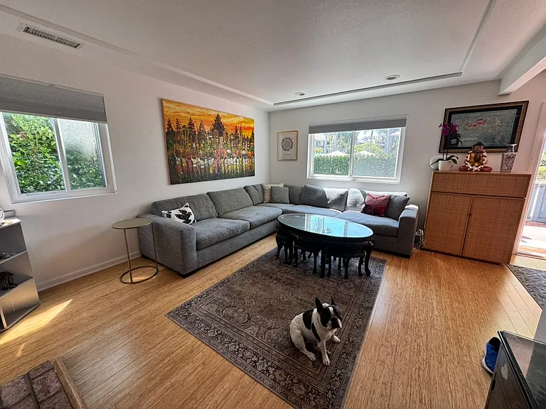 525 Summer View Cir #525 — Photo 8