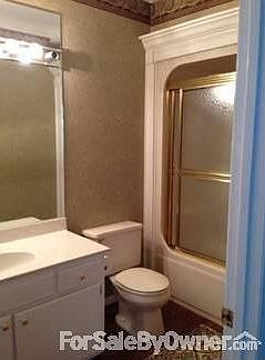 Master Bath
						:
						linen closet in bathroom