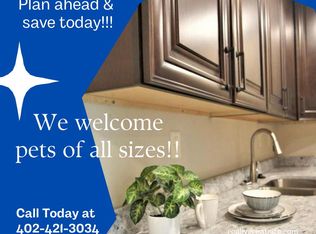 5012 Emerald Dr #3, Lincoln, NE 68516