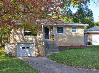 2266 Tremont Blvd NW, Grand Rapids, MI 49504