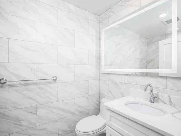 523 Willow Avenue image 8 of 9