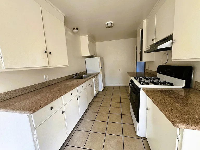 3105 High St — Photo 39
