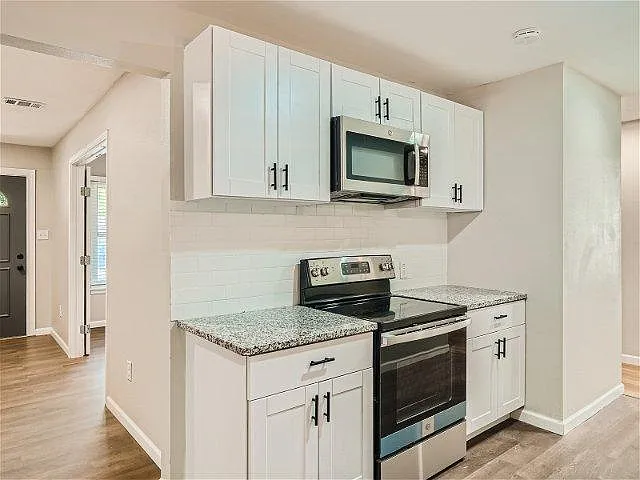 334 Shropshire Dr — Photo 5