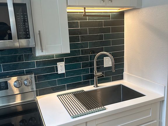 3rd image of 2958-68 Reynard Way #2968