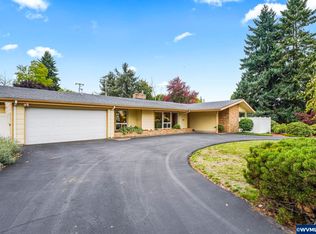 156 NW Country Club Ln, Albany, OR 97321