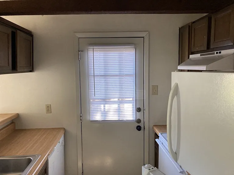 2103 Robert E Lee Dr — Photo 5
