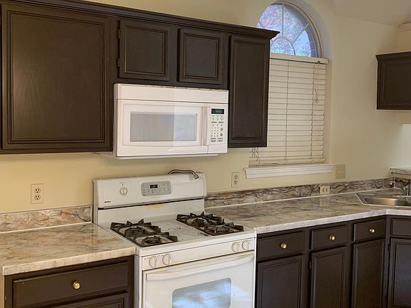 4th image of 4713 Birchbend Ln