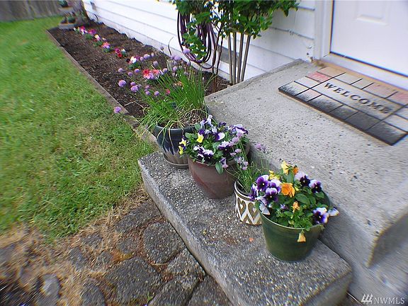 2nd image of 15202 2nd Pl W