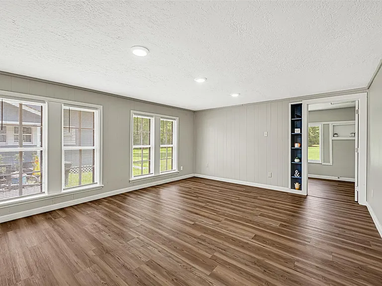 4568 Dunnam Rd #B — Photo 7