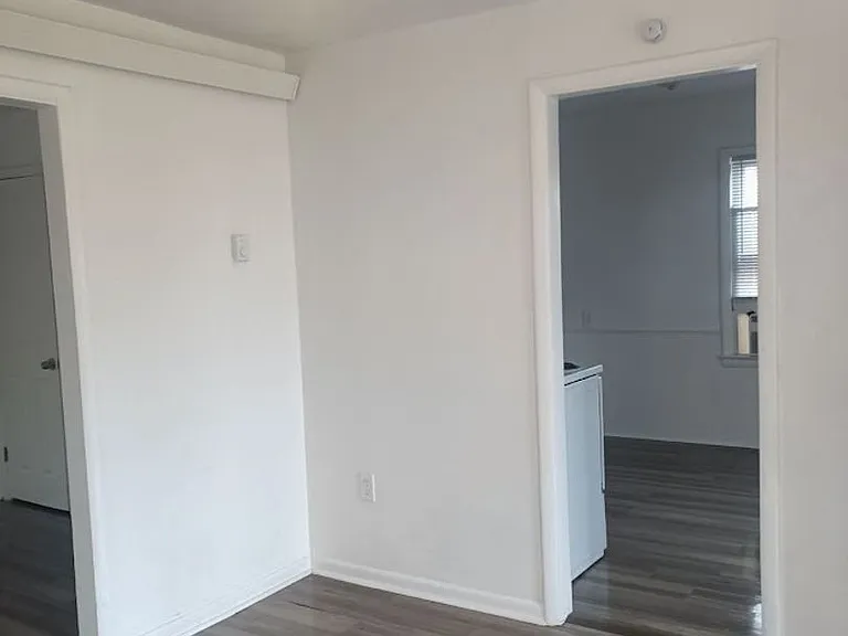 133 SE 45th St — Photo 11