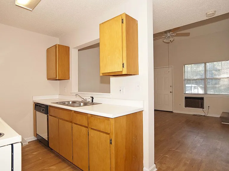 4109J Spirea Dr — Photo 4