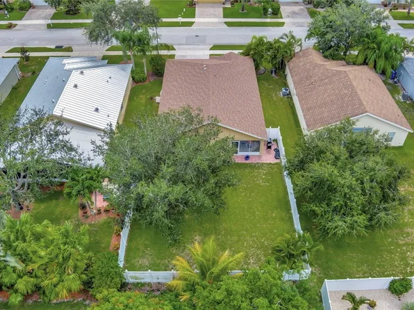 427 Lexington Ave SW, Vero Beach, FL 32962