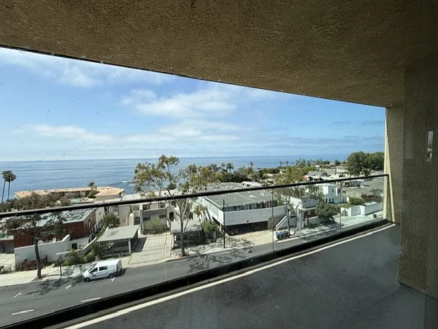 2 bed, 1000 sqft, $6,250 — Photo 3