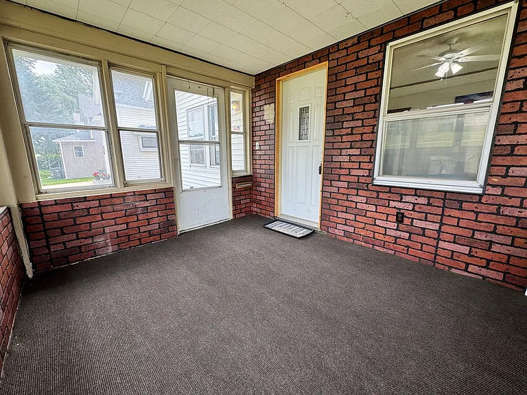 826 Williston Ave — Photo 4