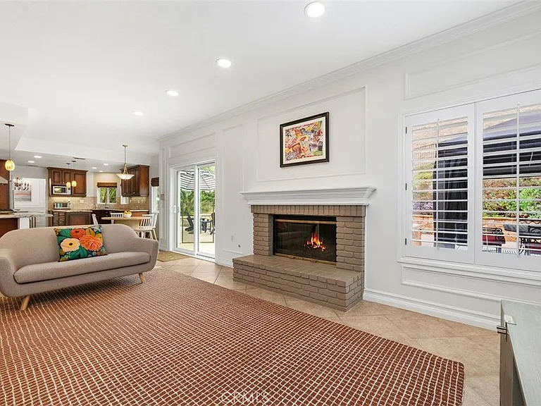 22241 Dardenne St — Photo 19
