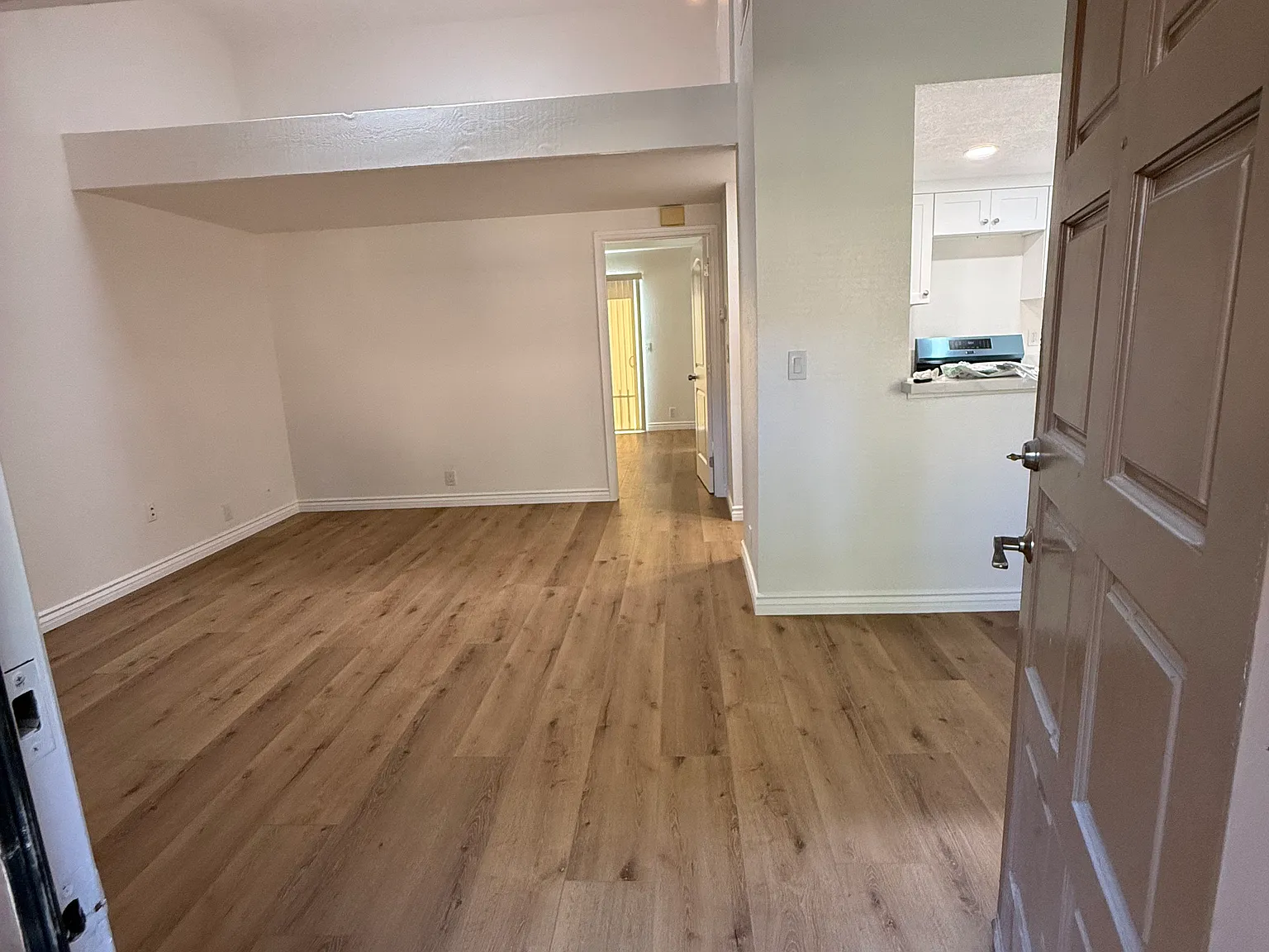 1 bed, $2,500 — Photo 1