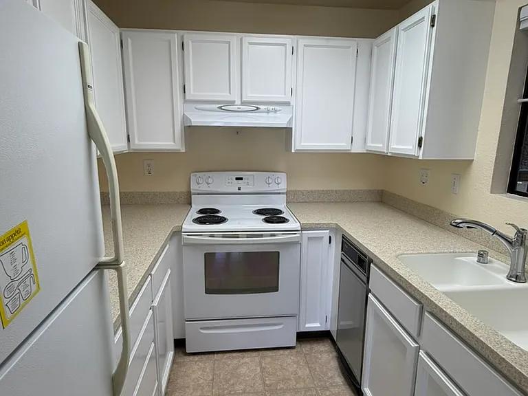 270 Channing Way — Photo 7