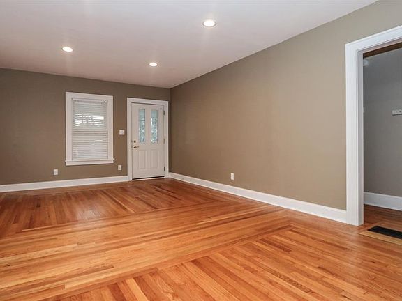 4th image of 1151 Bruce Ave