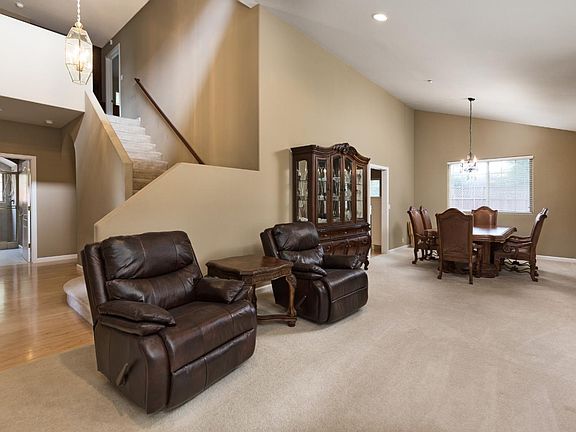 3rd image of 137 La Cuesta Dr