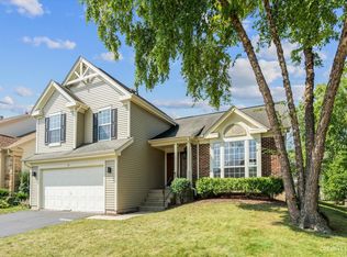 99 Plymouth Ct, Aurora, IL
