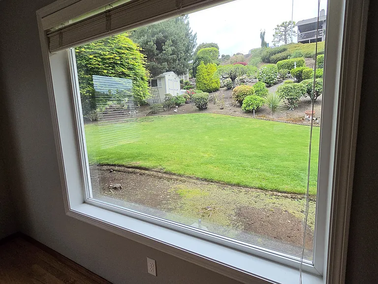 1702 NW Gregory Dr — Photo 27
