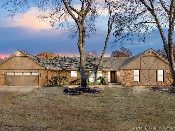 10919 S Sandusky Ave, Tulsa, OK 74137