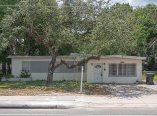 1418 N Pine Hills Rd, Orlando, FL 32808