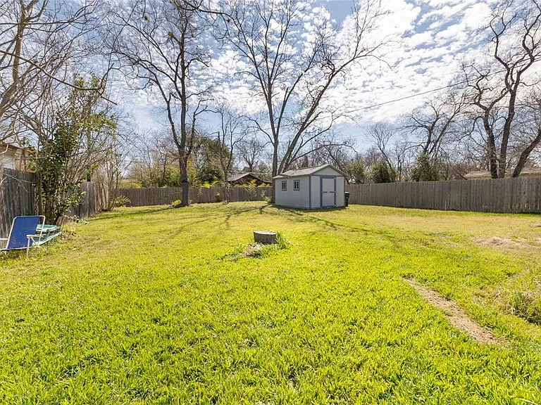 936 Cheatham St — Photo 11