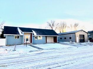 357 Main St E, Beach, ND 58621