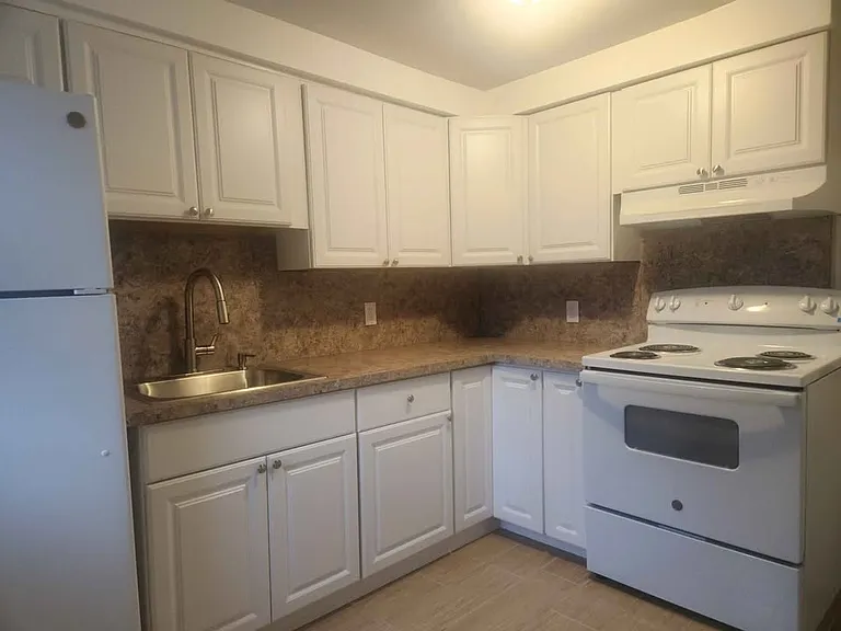 126 Merrick Rd #3A — Photo 3