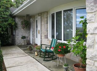 1396 Lightfoot Dr, Auburn, PA 17922